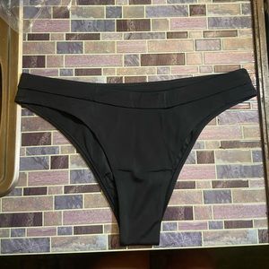 Jolyn Alanna bikini bottom, size L, never worn